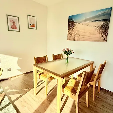 Panorama Apartment *