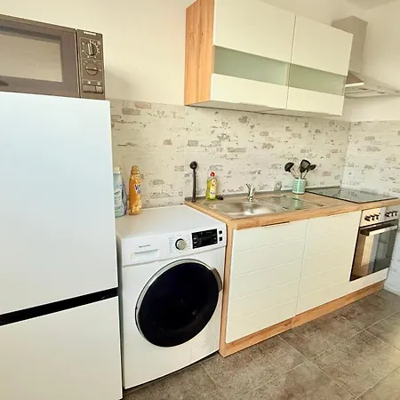 Panorama Apartment *